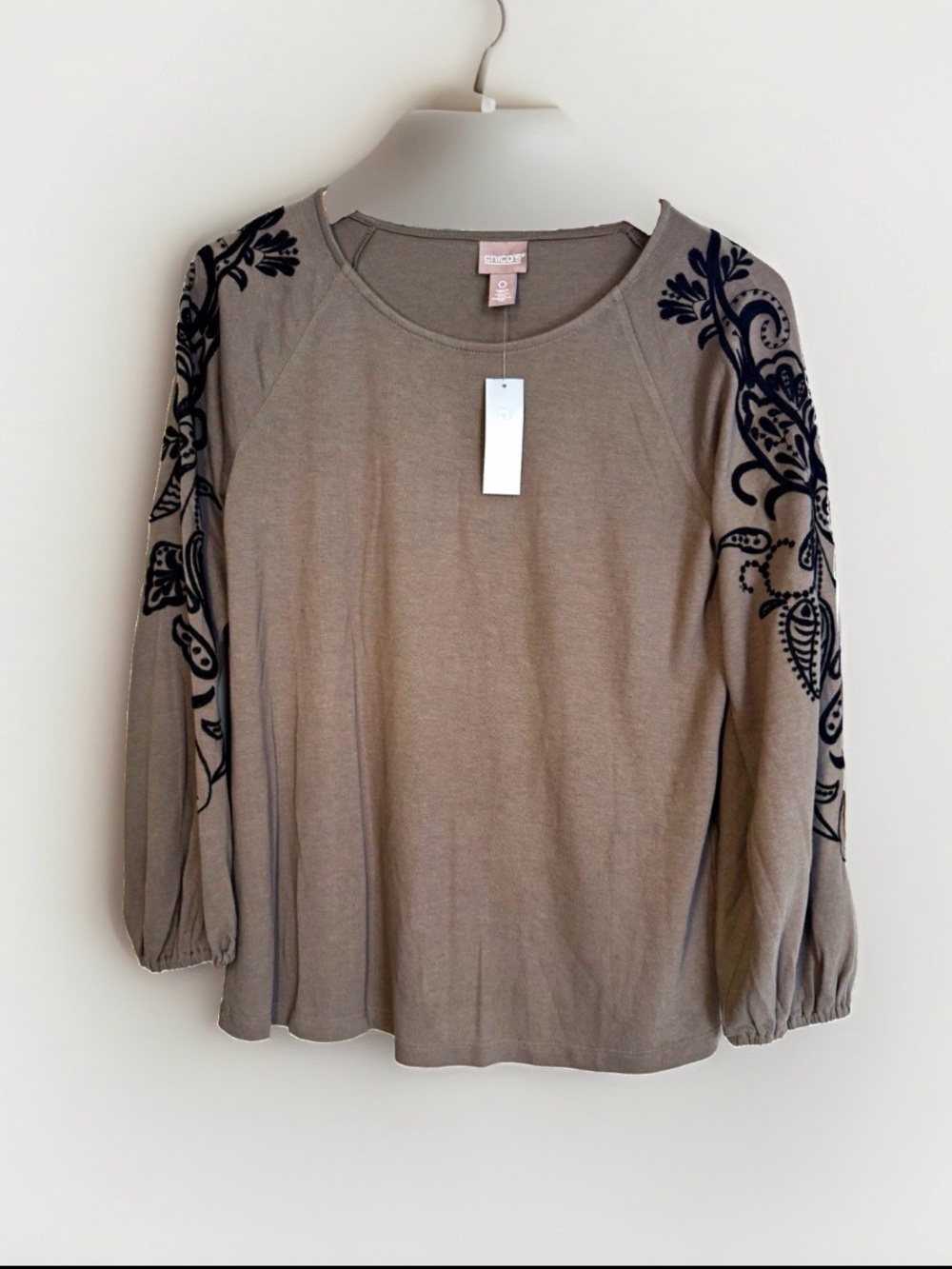 Chico's Taupe Long-Sleeve Top with Black Embroidered Sleeves size 0 NWT